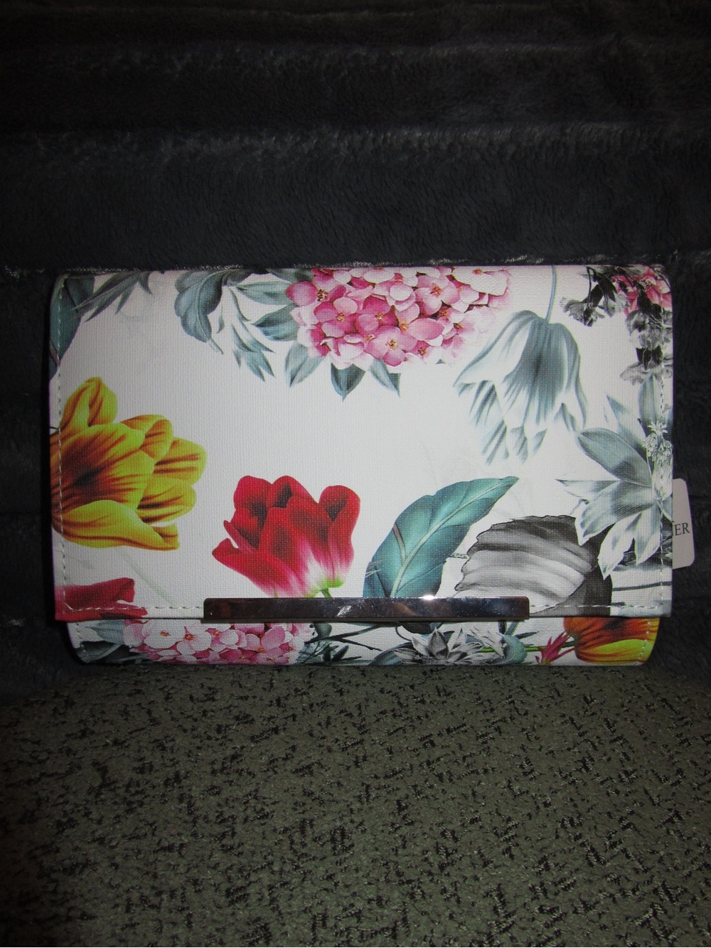 Bijoux Terner White Floral Fold-Over Clutch with Red, Green and Yellow Blooms